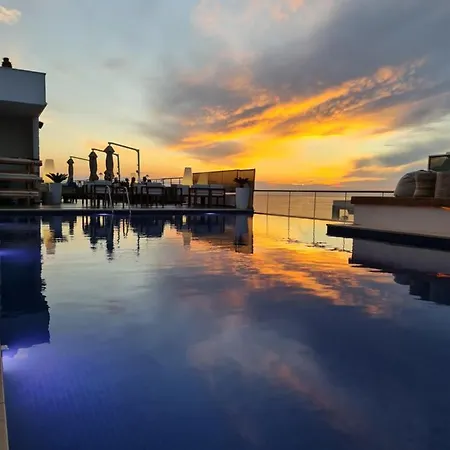 Regina & 4* Vlorë