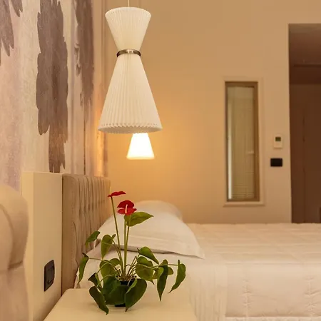 Regina & Hotel Vlorë