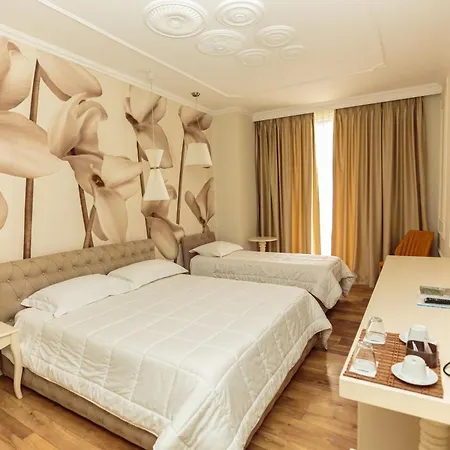 Hotel Regina & Vlorë