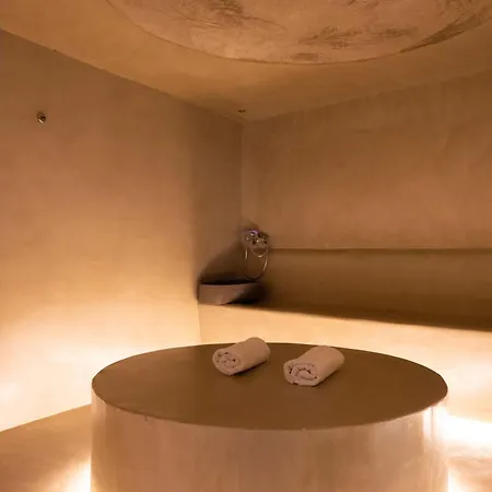 Regina & Hotel 4*