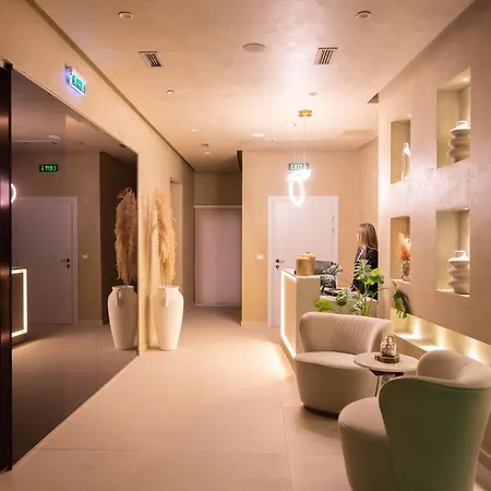 Regina & Hotel 4*