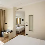 Hotel Regina & 4*