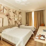 Hotel Regina & Vlorë