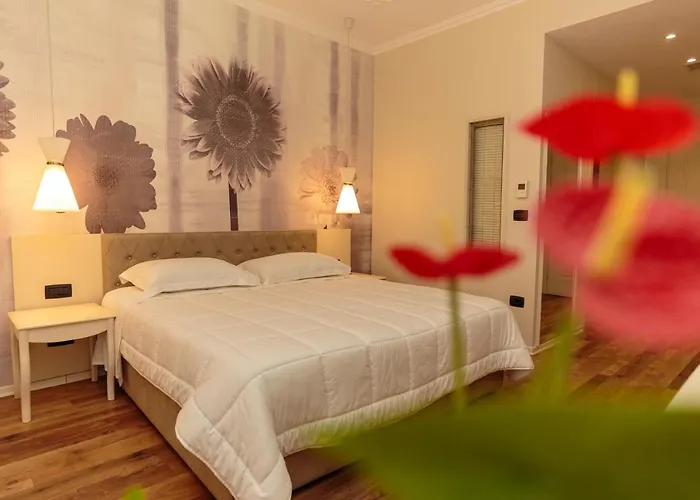 Hotel Regina & Vlore