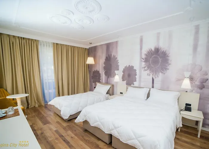 Hotel Regina & 4*