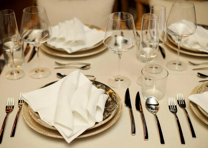 Regina & Hotel Vlore